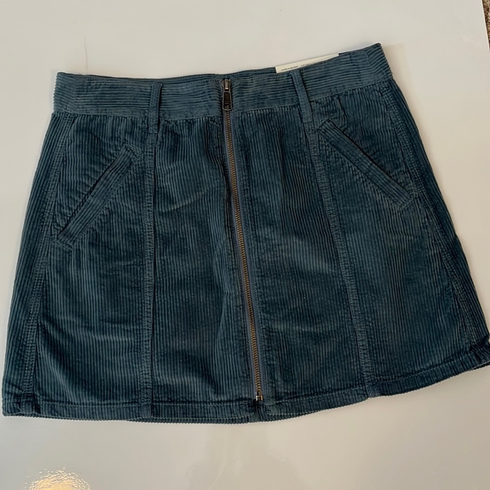 American Eagle blue corduroy mini skirt; s6; ⭐️NWT⭐️